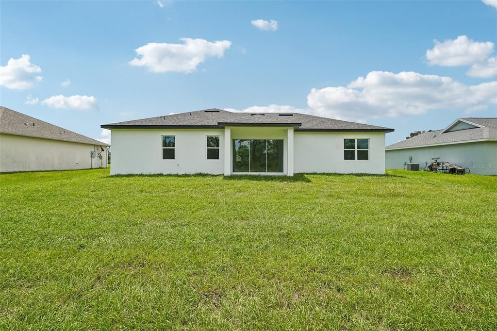 For Sale: $349,000 (4 beds, 3 baths, 1802 Square Feet)