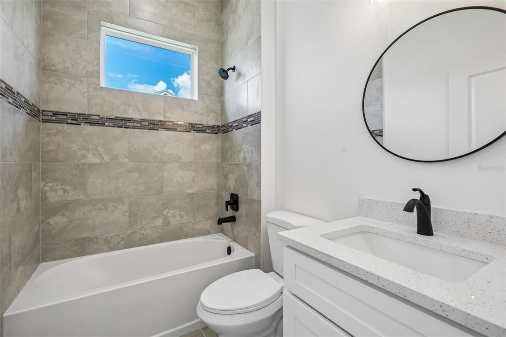 For Sale: $349,000 (4 beds, 3 baths, 1802 Square Feet)