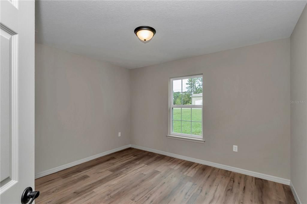 For Sale: $289,900 (4 beds, 2 baths, 1747 Square Feet)