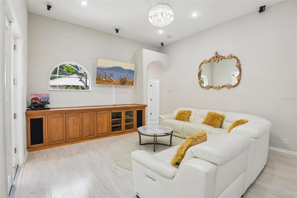 For Sale: $1,399,999 (5 beds, 4 baths, 3245 Square Feet)
