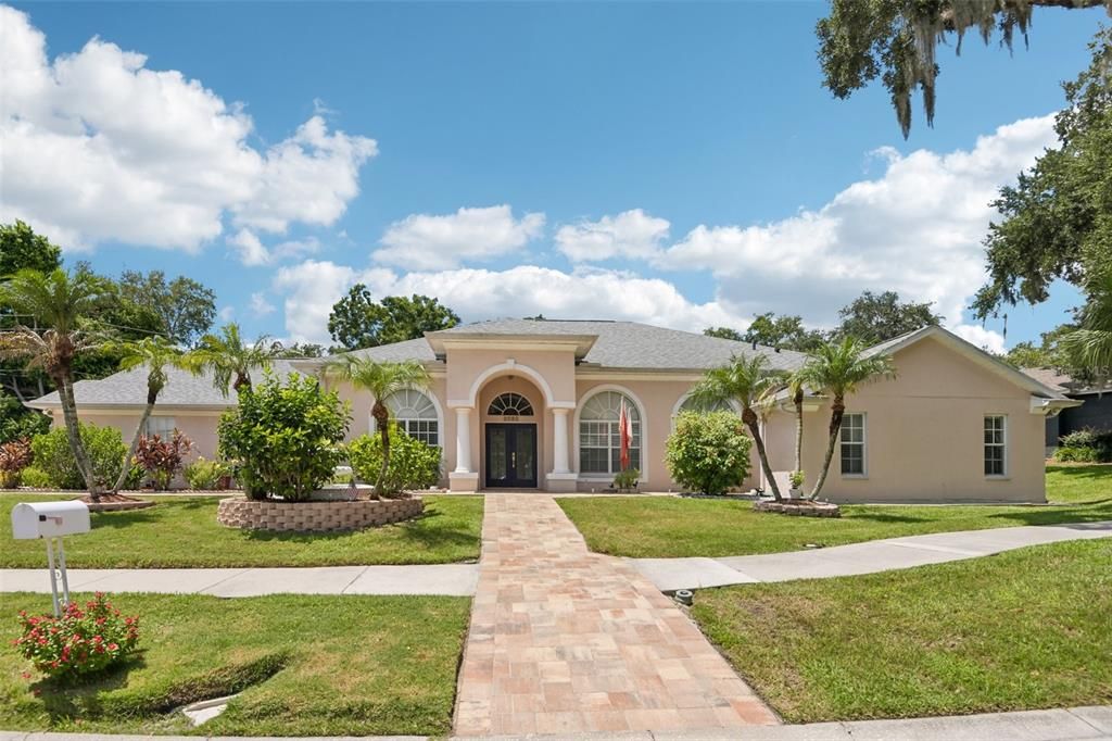 For Sale: $1,399,999 (5 beds, 4 baths, 3245 Square Feet)