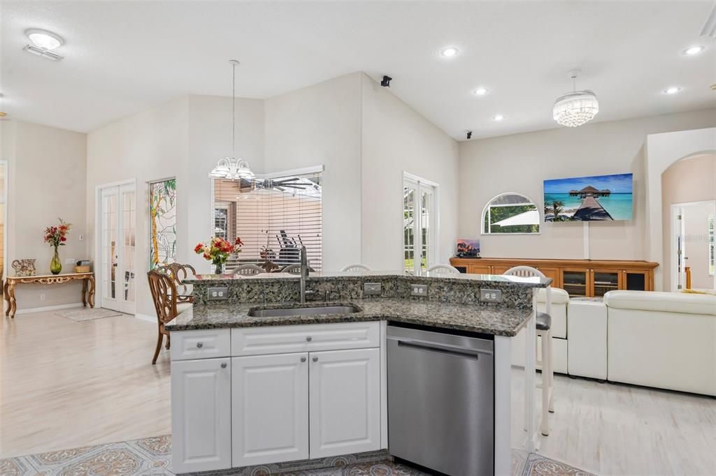 For Sale: $1,399,999 (5 beds, 4 baths, 3245 Square Feet)