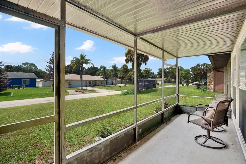 For Sale: $339,900 (4 beds, 2 baths, 1680 Square Feet)