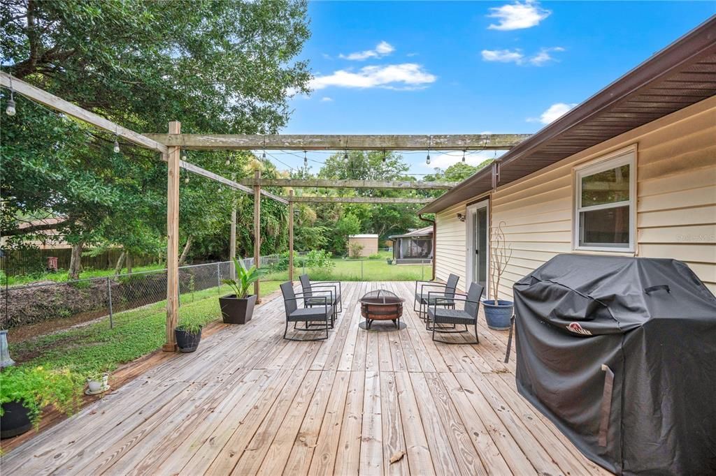 For Sale: $339,900 (4 beds, 2 baths, 1680 Square Feet)