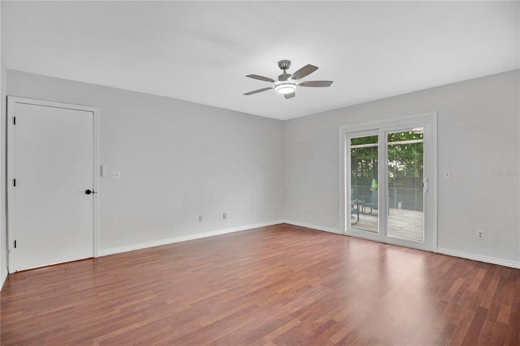 For Sale: $339,900 (4 beds, 2 baths, 1680 Square Feet)