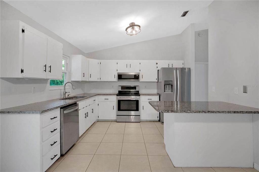 For Sale: $339,900 (4 beds, 2 baths, 1680 Square Feet)
