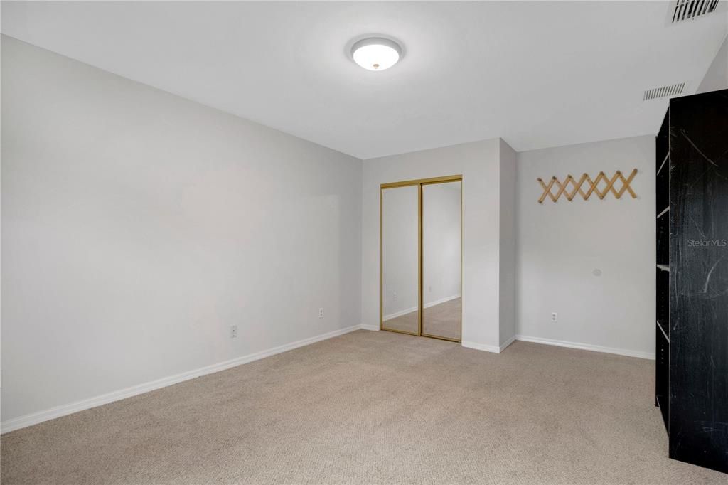 For Sale: $339,900 (4 beds, 2 baths, 1680 Square Feet)