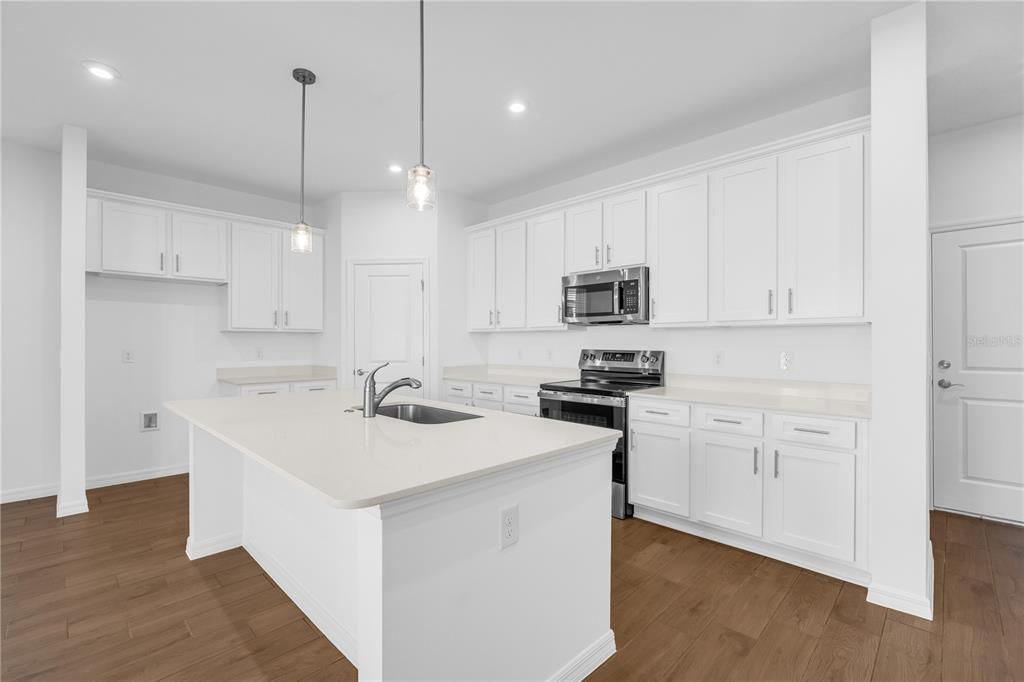 For Sale: $356,350 (4 beds, 2 baths, 1876 Square Feet)