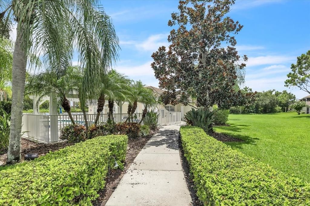 For Sale: $274,900 (2 beds, 2 baths, 1320 Square Feet)