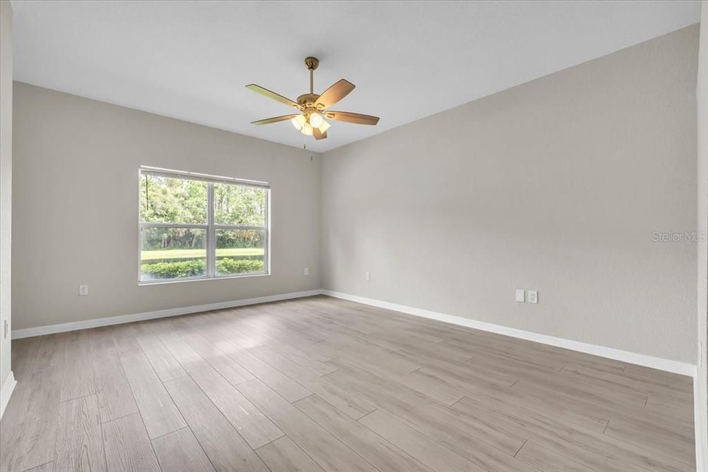 For Sale: $274,900 (2 beds, 2 baths, 1320 Square Feet)