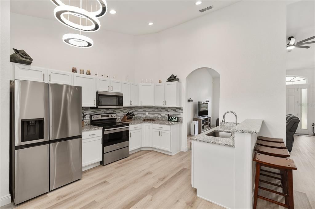En Venta: $449,900 (4 camas, 2 baños, 2259 Pies cuadrados)