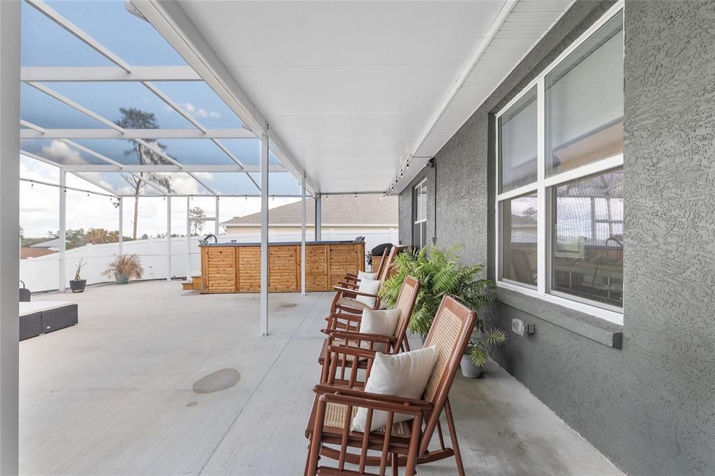 En Venta: $449,900 (4 camas, 2 baños, 2259 Pies cuadrados)