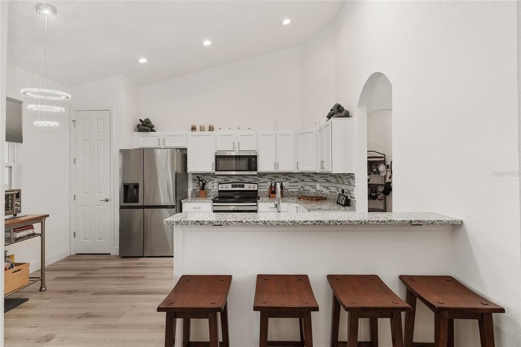 En Venta: $449,900 (4 camas, 2 baños, 2259 Pies cuadrados)