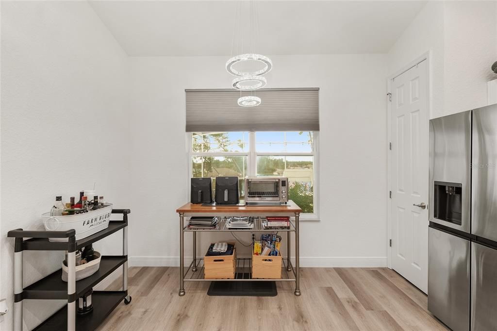En Venta: $449,900 (4 camas, 2 baños, 2259 Pies cuadrados)