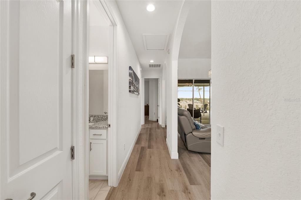 En Venta: $449,900 (4 camas, 2 baños, 2259 Pies cuadrados)