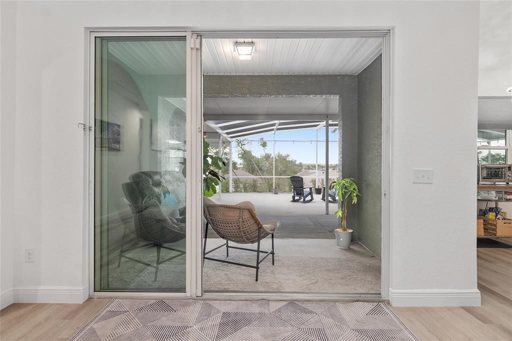 En Venta: $449,900 (4 camas, 2 baños, 2259 Pies cuadrados)