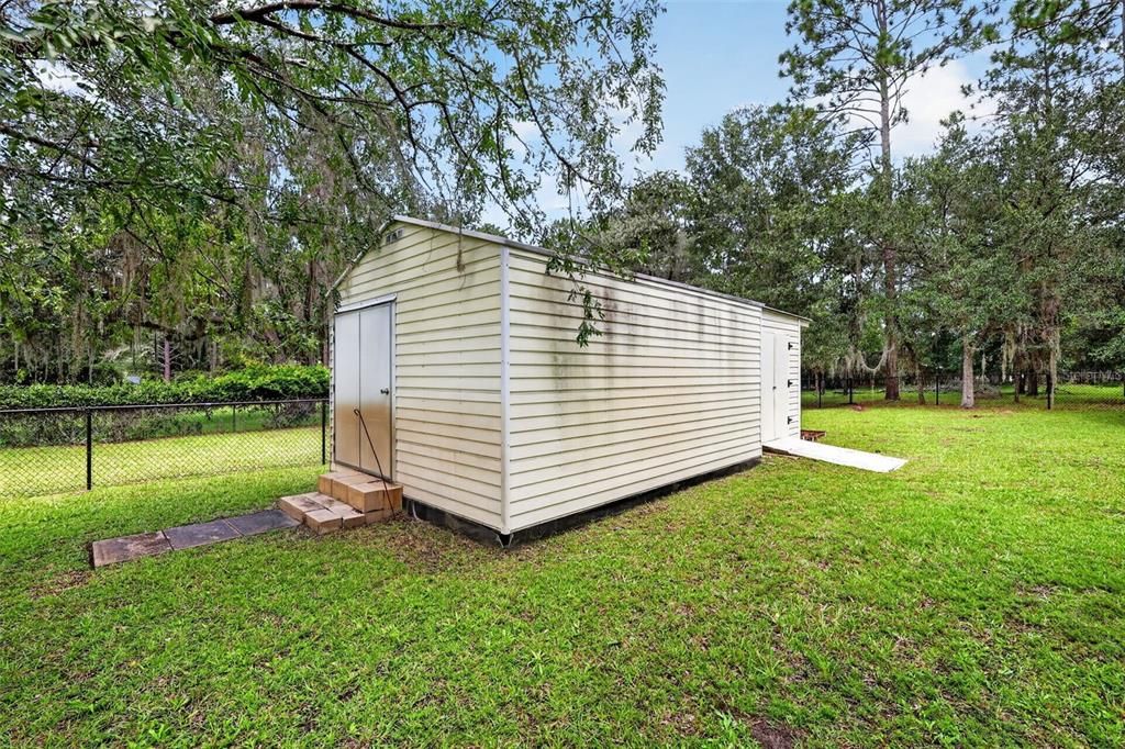 En Venta: $395,000 (3 camas, 2 baños, 2026 Pies cuadrados)