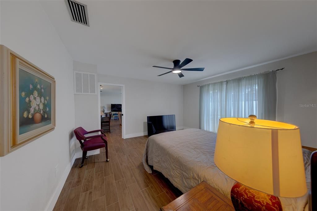 В аренду: $3,600 (3 спален, 2 ванн, 1742 Квадратных фут)