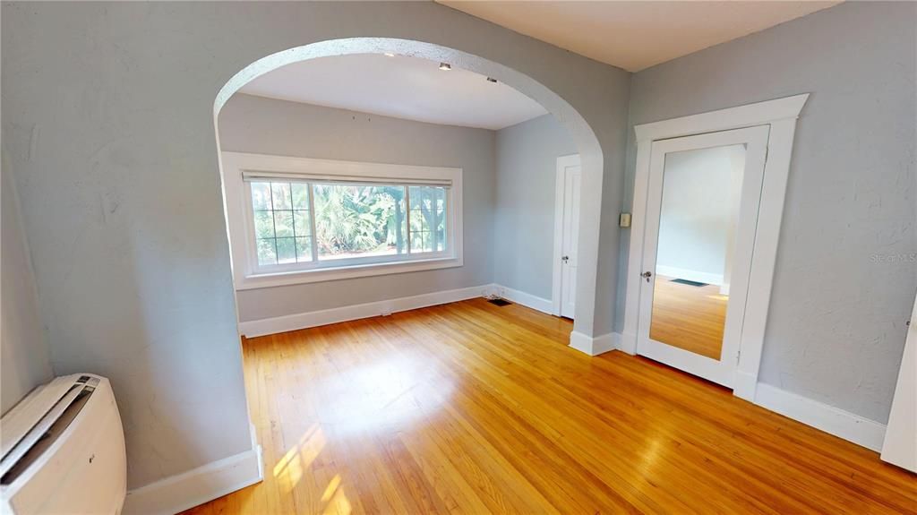 En Venta: $1,665,000 (4 camas, 3 baños, 2968 Pies cuadrados)