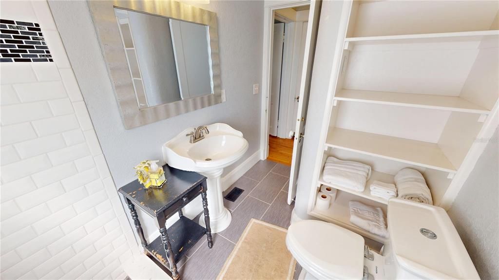 En Venta: $1,665,000 (4 camas, 3 baños, 2968 Pies cuadrados)