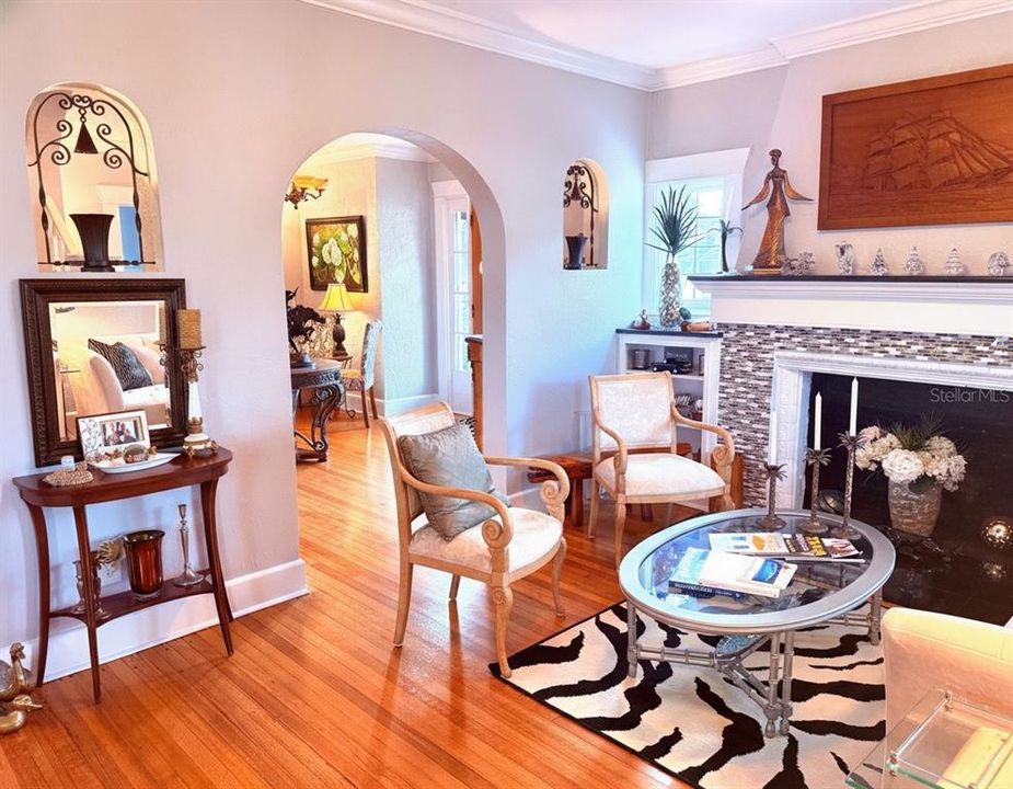 En Venta: $1,665,000 (4 camas, 3 baños, 2968 Pies cuadrados)