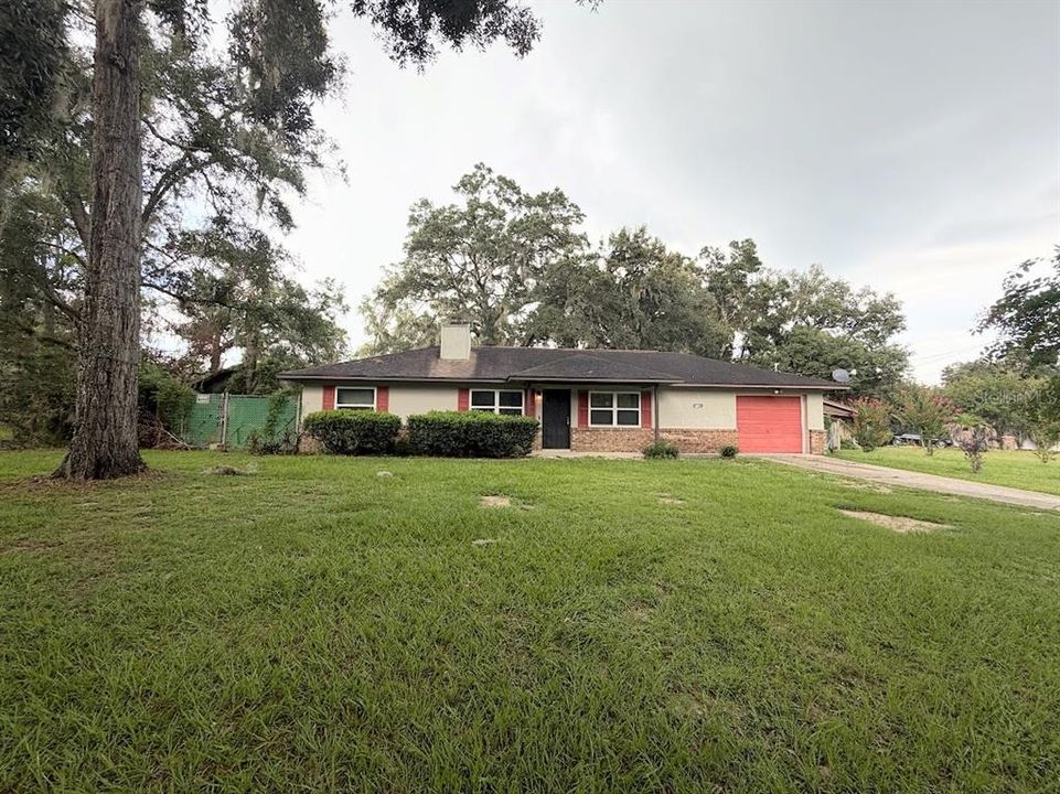 For Rent: $1,700 (3 beds, 2 baths, 1222 Square Feet)