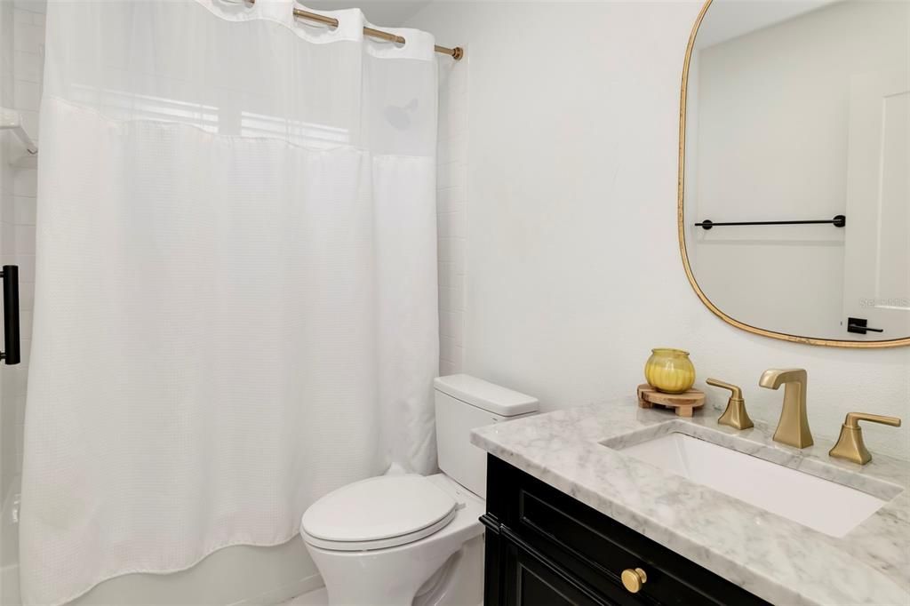 For Sale: $329,000 (2 beds, 2 baths, 1684 Square Feet)