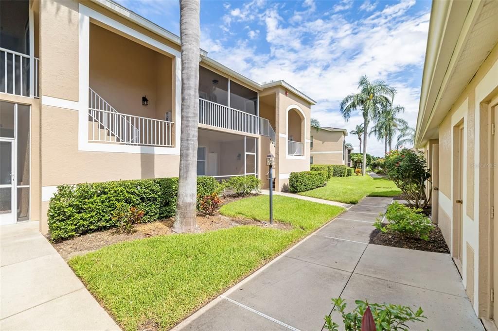 For Sale: $329,000 (2 beds, 2 baths, 1684 Square Feet)