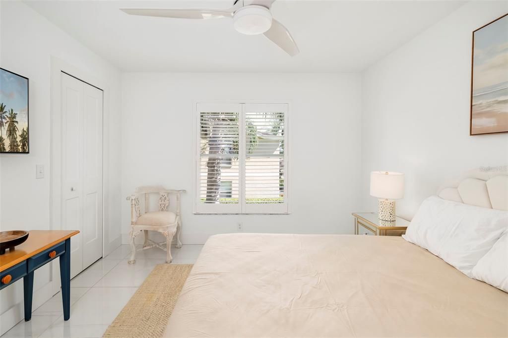 For Sale: $329,000 (2 beds, 2 baths, 1684 Square Feet)