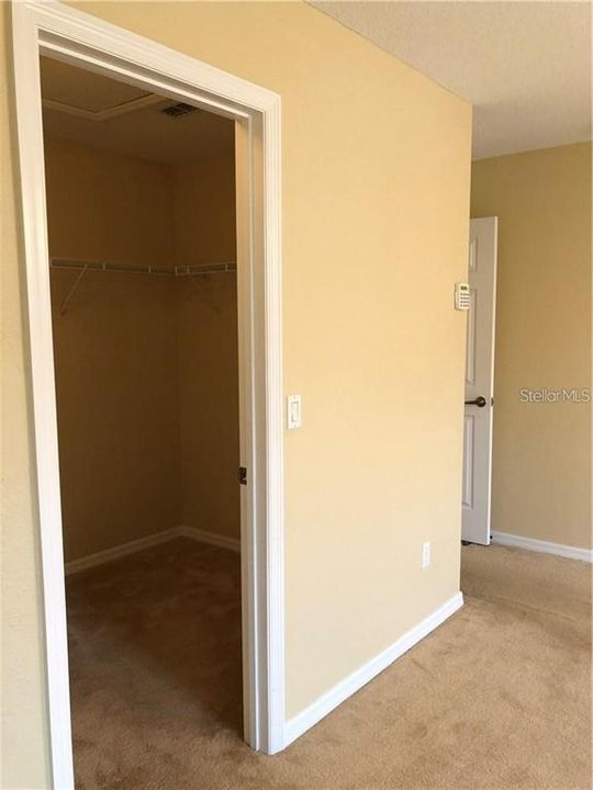 For Rent: $2,250 (3 beds, 2 baths, 1828 Square Feet)