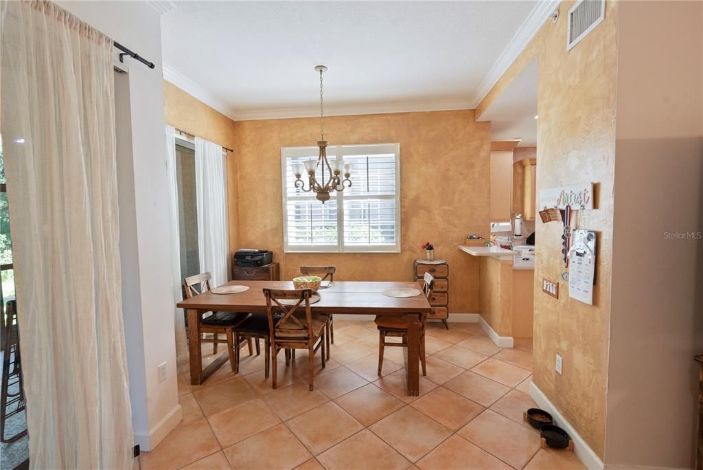 For Sale: $475,000 (3 beds, 2 baths, 1798 Square Feet)