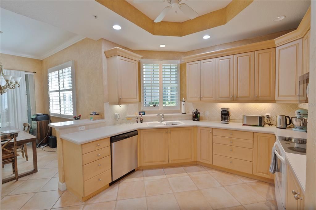 For Sale: $475,000 (3 beds, 2 baths, 1798 Square Feet)