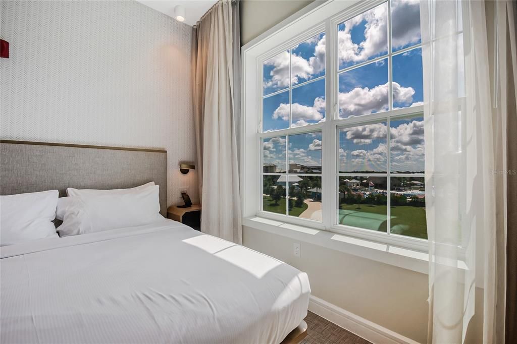 For Sale: $359,900 (2 beds, 2 baths, 1163 Square Feet)