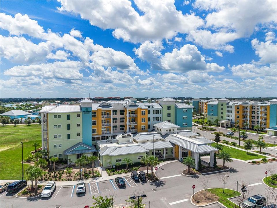 For Sale: $359,900 (2 beds, 2 baths, 1163 Square Feet)