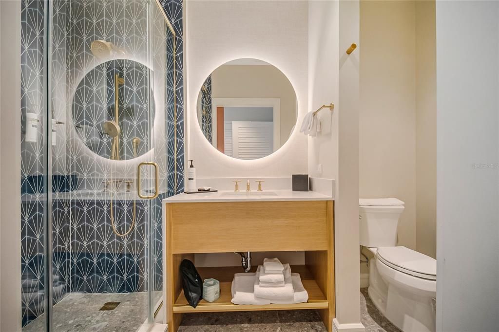 For Sale: $359,900 (2 beds, 2 baths, 1163 Square Feet)