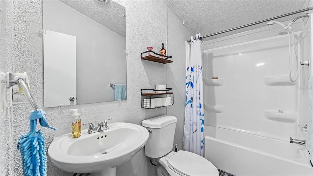 En Venta: $232,000 (2 camas, 2 baños, 1056 Pies cuadrados)