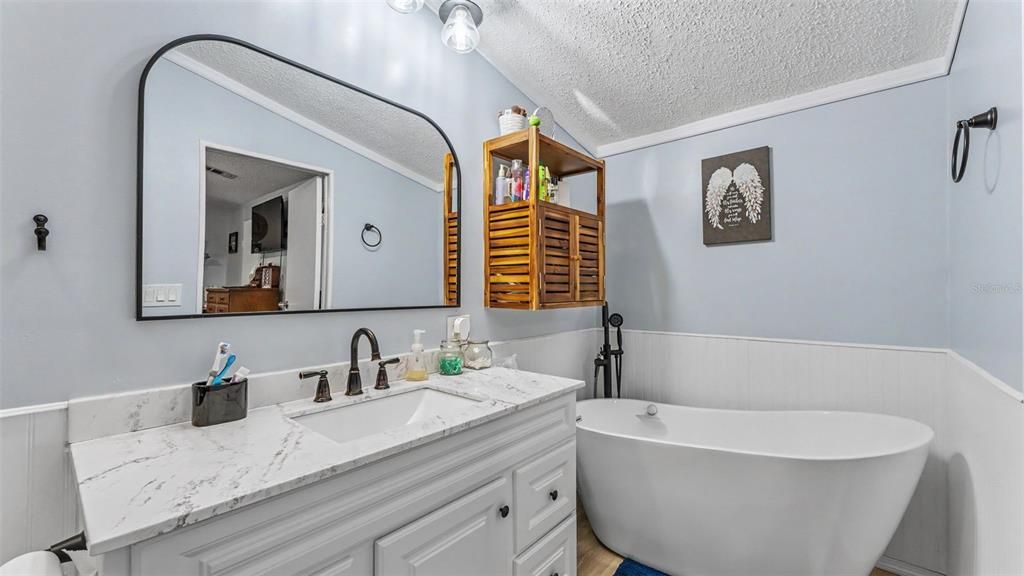 En Venta: $232,000 (2 camas, 2 baños, 1056 Pies cuadrados)