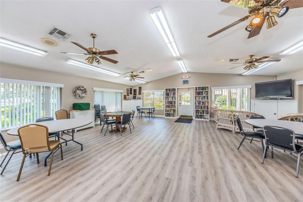 For Rent: $1,600 (2 beds, 2 baths, 1038 Square Feet)