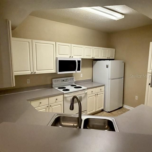 For Rent: $1,595 (2 beds, 2 baths, 1205 Square Feet)