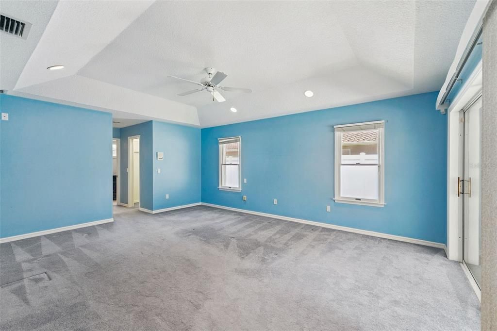 For Sale: $535,000 (3 beds, 2 baths, 2578 Square Feet)