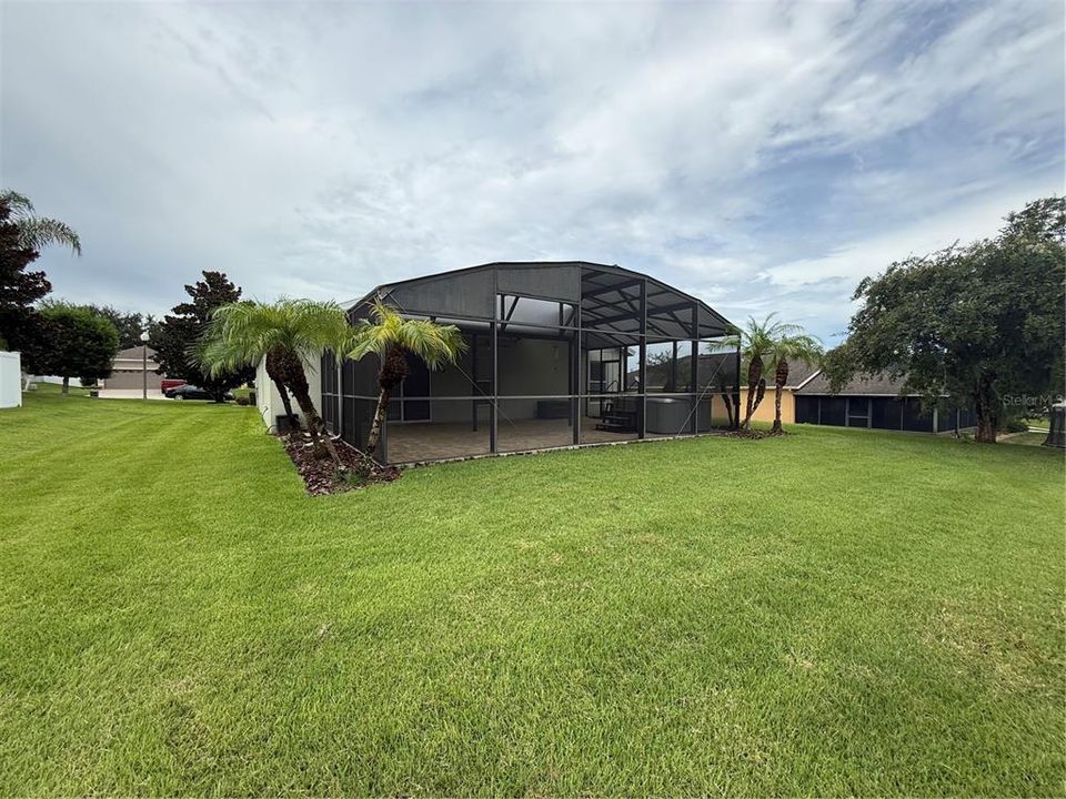 For Rent: $2,700 (4 beds, 2 baths, 1972 Square Feet)