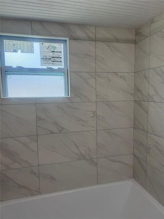 For Rent: $1,650 (3 beds, 2 baths, 810 Square Feet)