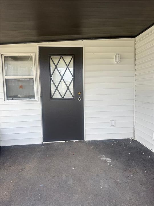 For Rent: $1,650 (3 beds, 2 baths, 810 Square Feet)