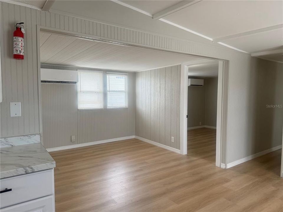For Rent: $1,650 (3 beds, 2 baths, 810 Square Feet)