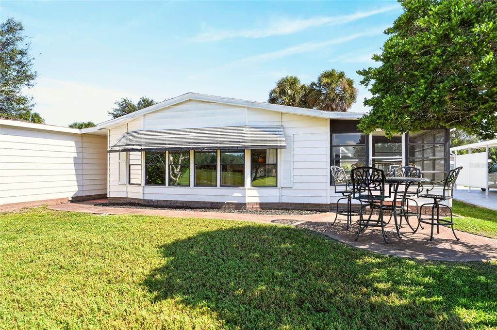 For Sale: $245,000 (2 beds, 2 baths, 1144 Square Feet)