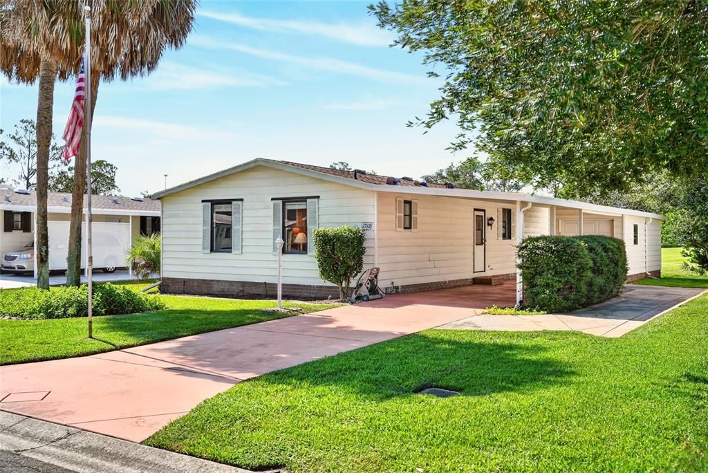 For Sale: $245,000 (2 beds, 2 baths, 1144 Square Feet)