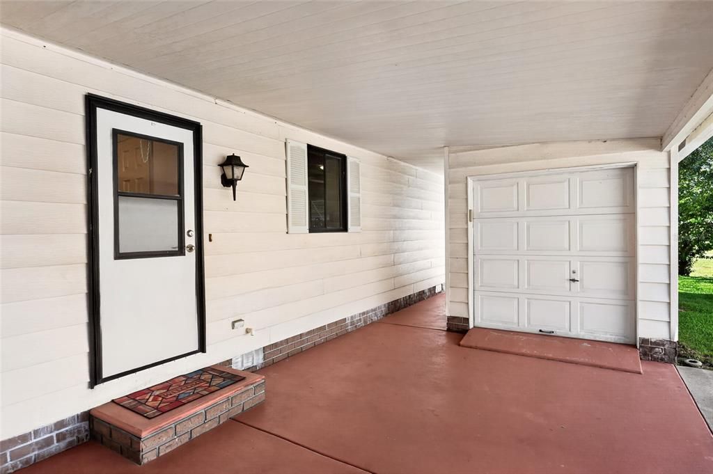 For Sale: $245,000 (2 beds, 2 baths, 1144 Square Feet)