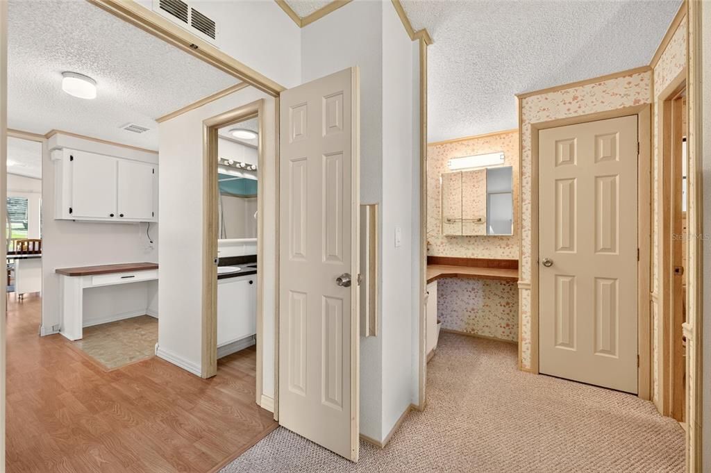 For Sale: $245,000 (2 beds, 2 baths, 1144 Square Feet)