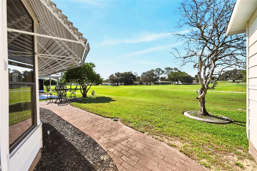 For Sale: $245,000 (2 beds, 2 baths, 1144 Square Feet)