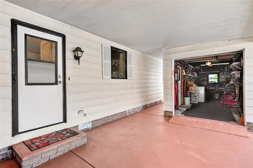 For Sale: $245,000 (2 beds, 2 baths, 1144 Square Feet)